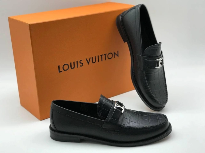Мужские туфли-лоферы кожаные Louis Vuitton черные коллекция 2021-2022 фото-4