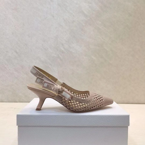 Туфли-босоножки женские Christian Dior белые на среднем каблуке коллекция лето 2021 фото-6