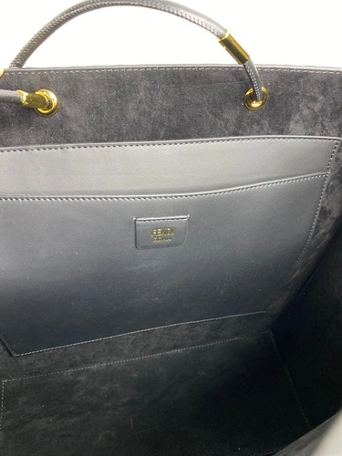 Женская сумка-шоппер Fendi кожаная чёрная 34/35/13 см коллекция 2021-2022 фото-2