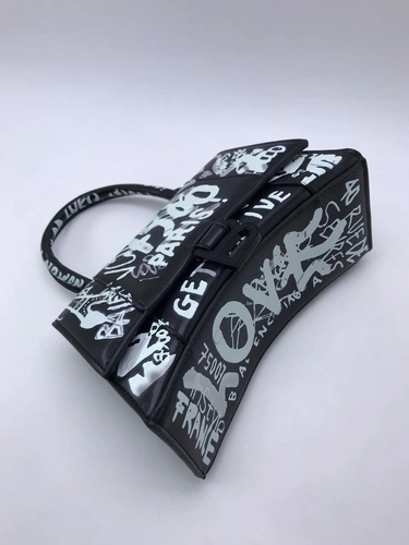 Женская кожаная сумка Balenciaga черно-белая фото-4