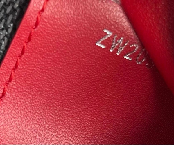 Бумажник Louis Vuitton Brazza A104055 серый / внутри красный 19:10 см фото-2