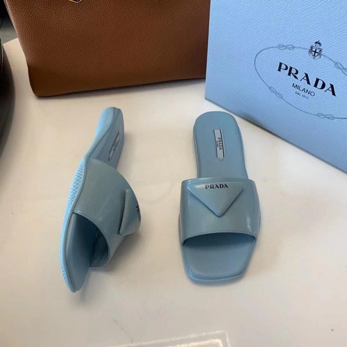 Женские кожаные шлёпанцы Prada голубые премиум-люкс коллекция 2021-2022 фото-5
