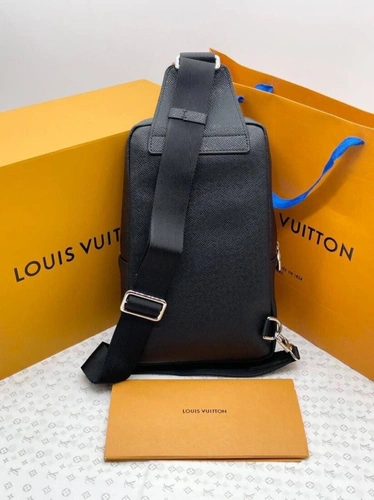 Сумка-слинг Louis Vuitton Avenue М41700 премиум-люкс черная 30/28 фото-2