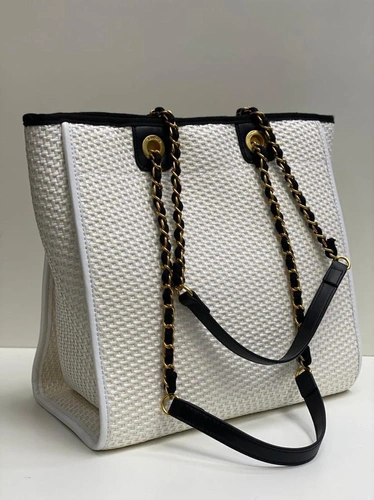 Женская тканевая сумка-шоппер Chanel белая с ручками-цепочками 31/30/15 см фото-3