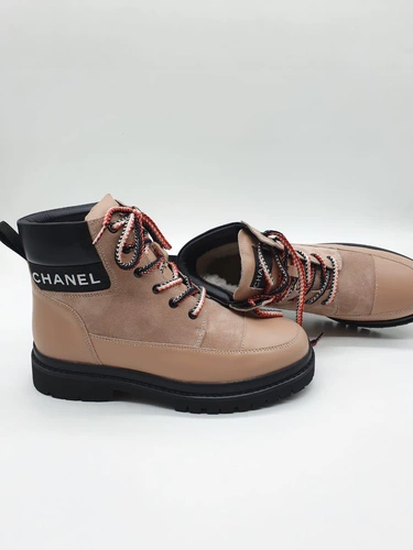 Зимние ботинки женские Chanel с мехом бежевые фото-4