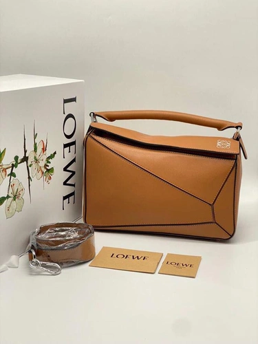 Женская кожаная сумка Loewe каштановая фото-2