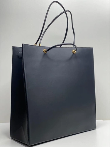 Женская сумка-шоппер Fendi кожаная чёрная 34/35/13 см коллекция 2021-2022 фото-4