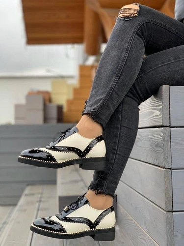 Туфли женские Jimmy Choo черно-белые коллекция 2021-2022 фото-2