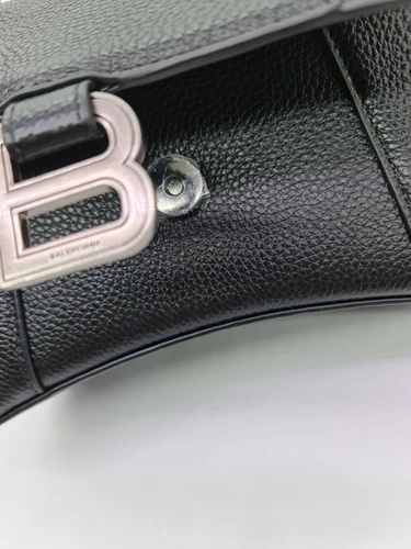 Женская кожаная сумка Balenciaga черная 24/14/10 коллекция 2021-2022 A66682 фото-7