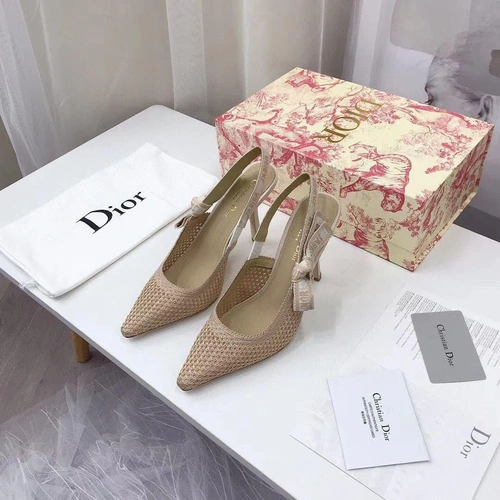 Туфли-босоножки женские Christian Dior бежевые на высоком каблуке коллекция лето 2021