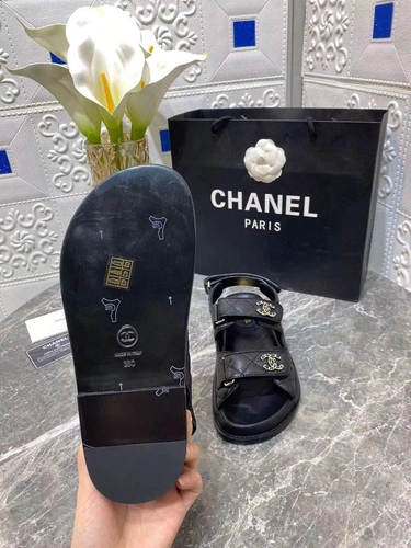 Сандалии женские кожаные Chanel черные премиум-люкс коллекция 2021-2022 фото-8