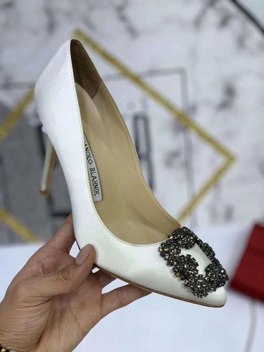 Атласные женские туфли Manolo Blahnik Hangisi белые премиум-люкс коллекция 2021 фото-3