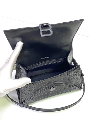 Женская кожаная сумка Balenciaga черная лакированная премиум-люкс фото-2