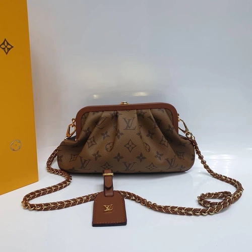 Женский клатч Louis Vuitton коричневый  28/15