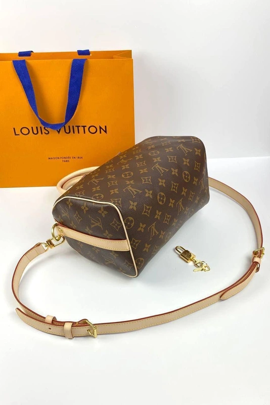 Женская сумка Louis Vuitton Speedy Bandouliere из канвы Monogram коричневая 25/19/15 см фото-4