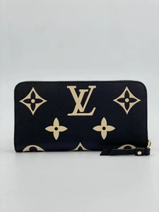 Женский кожаный кошелёк Louis Vuitton черный 19/10 коллекция 2021-2022 A66558 фото-