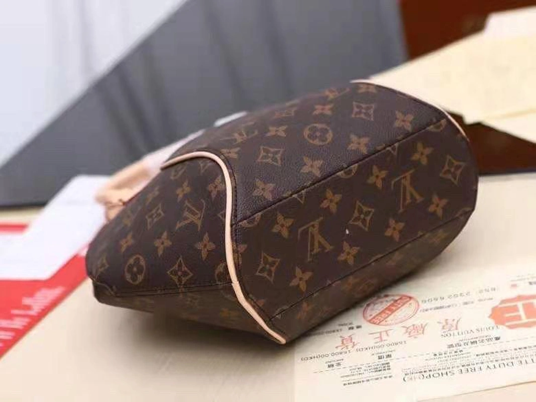 Женская сумка Louis Vuitton из канвы Monogram коричневая 25/16 см A87082 фото-3