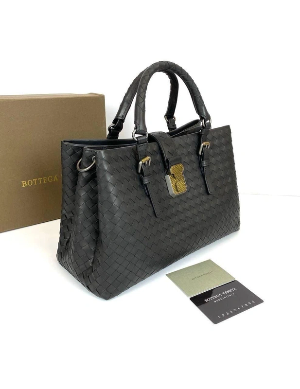 Женская кожаная сумка Bottega Veneta черная 32/20/15 A67109