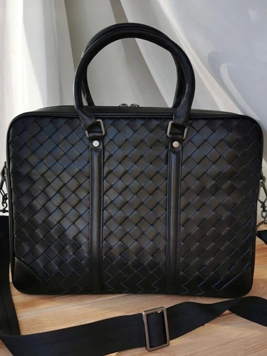 Портфель Bottega Veneta A104182 черный 37/27 см