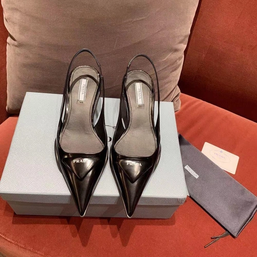 Туфли женские Prada летние с открытой пяткой черные коллекция 2021-2022 фото-2
