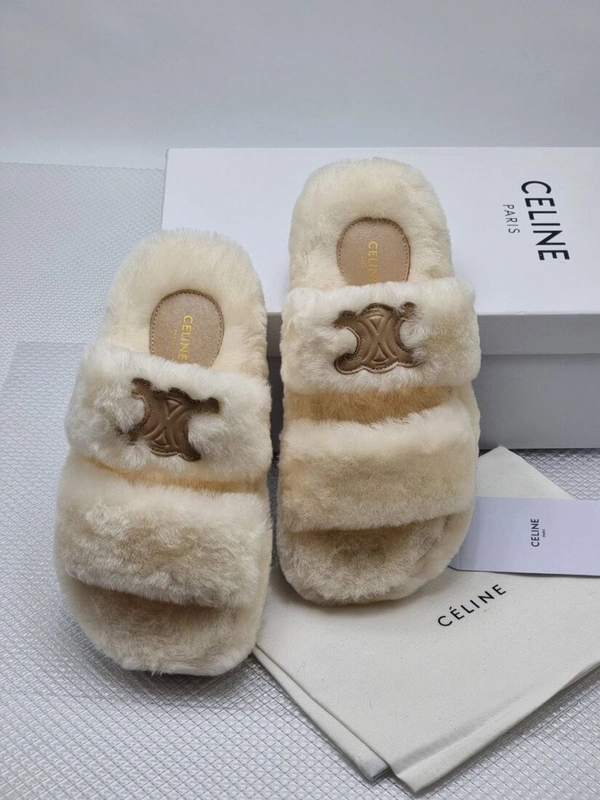 Тапочки женские Celine Fur белые