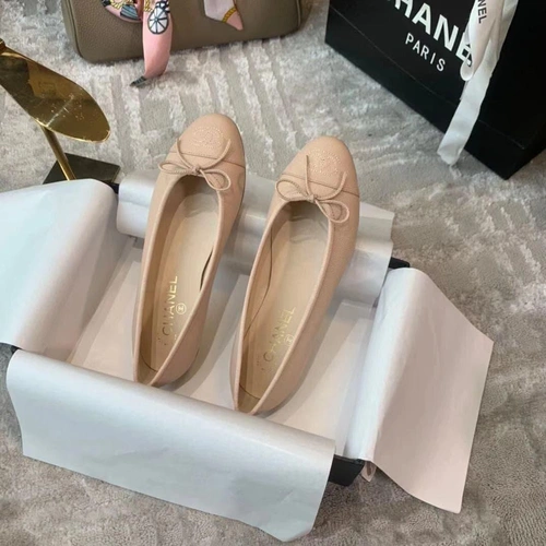 Туфли-балетки Chanel белые из зернистой кожи коллекция 2021-2022 фото-7