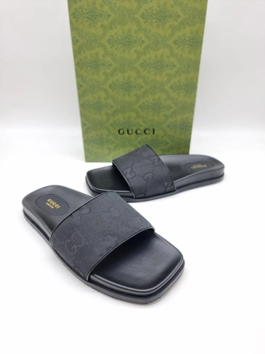 Шлёпанцы мужские Gucci A109917 серые