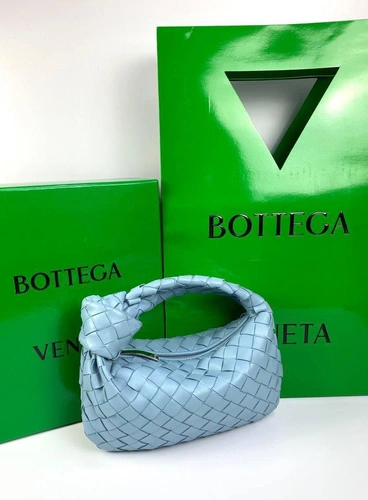 Женская кожаная сумка-тоут The Mini Jodie  Bottega Veneta голубая 24/14/5 см премиум-люкс качество