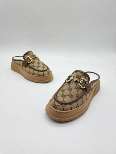 Шлёпанцы-сабо Gucci GG A110263 коричневые фото-3