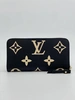 Женский кожаный кошелёк Louis Vuitton черный 19/10 коллекция 2021-2022 A66558 фото-1