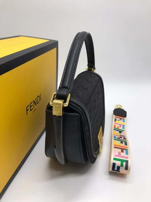 Женская сумка Fendi из монограммной ткани черная 25/17/8 фото-5