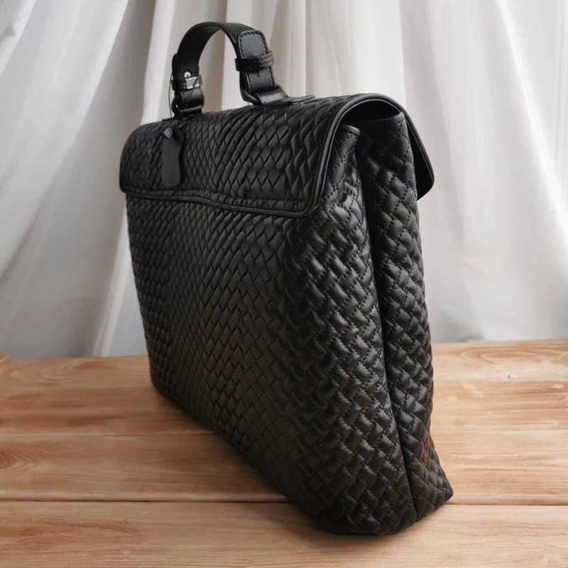 Мужской кожаный портфель Bottega Veneta черный 38/31 коллекция 2021-2022 фото-6