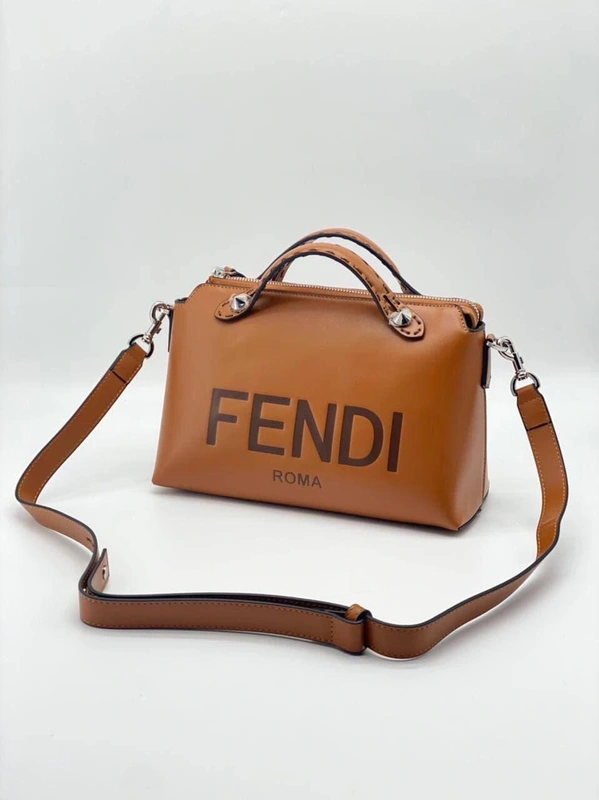 Женская кожаная сумка Fendi оранжевая 27/16 коллекция 2021-2022 фото-8