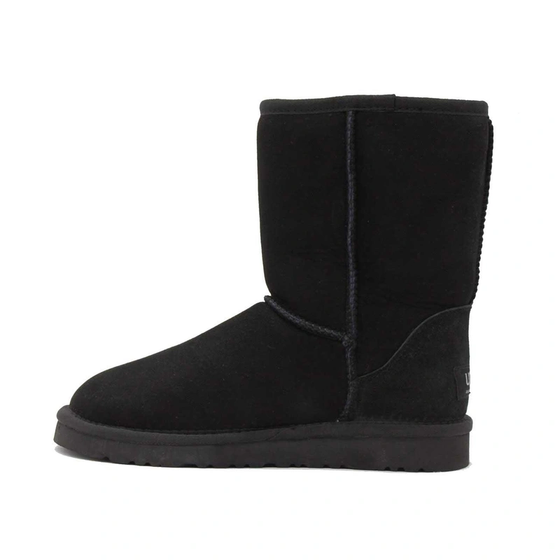 Угги женские ботинки UGG Classic Short Black фото-3