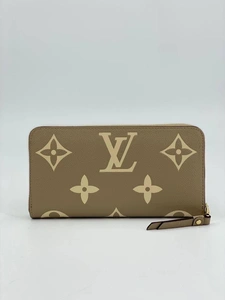 Женский кожаный кошелёк Louis Vuitton коричневый 19/10 коллекция 2021-2022 фото-