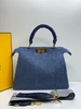 Женская плетёная сумка Fendi синяя 33/25/12 см коллекция 2021-2022 фото-1