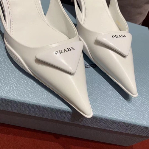 Туфли женские Prada летние с открытой пяткой белые коллекция 2021-2022 фото-6