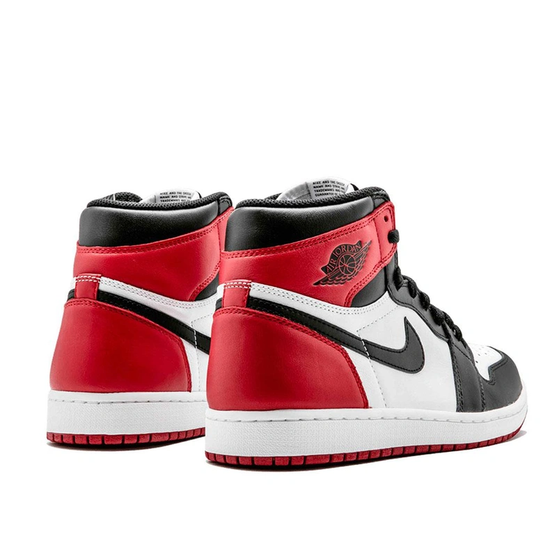 Кроссовки Nike Air Jordan 1 Retro High OG Black Toe 555088-184 чёрно-белые с красным фото-3