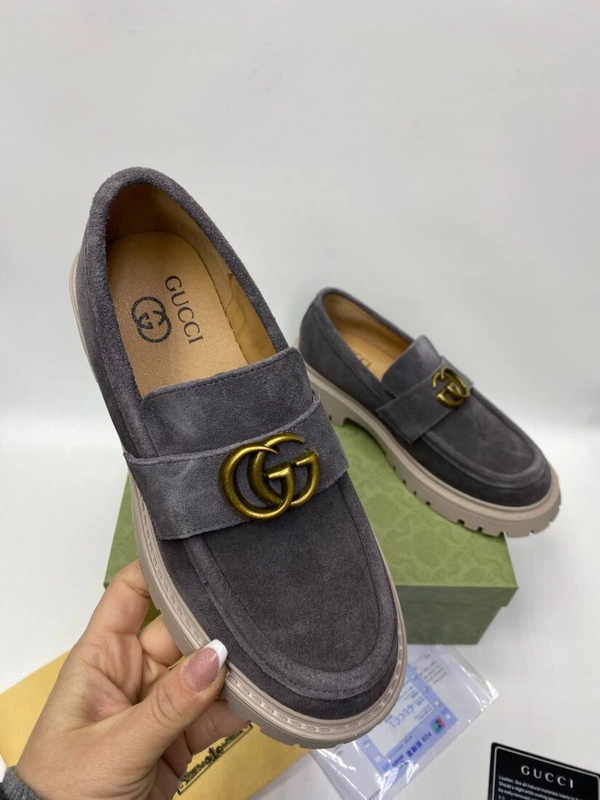 Туфли женские Gucci A103379 замшевые серые фото-4