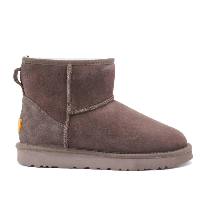 Угги женские ботинки UGG II Mini Classic Chocolate фото-2