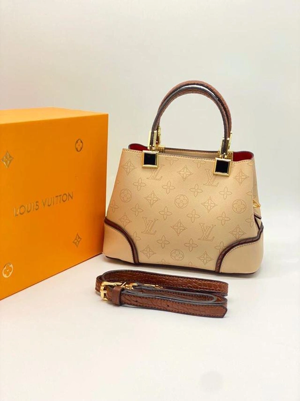 Женская кожаная сумка Louis Vuitton бежевая A55055