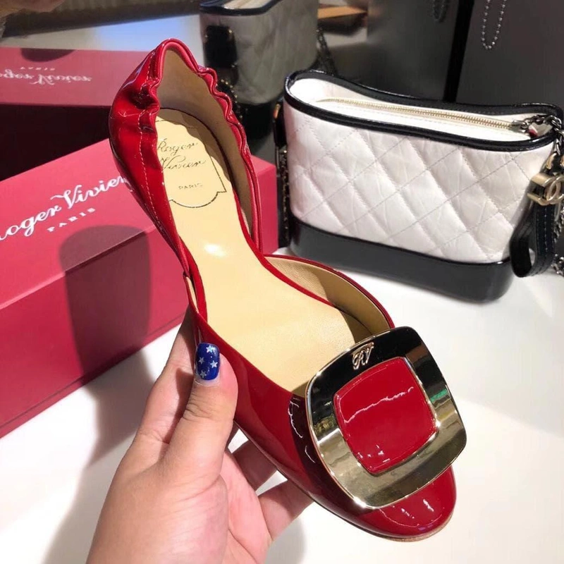 Женские туфли-балетки Roger Vivier красные коллекция 2021-2022 фото-2