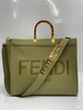 Женская кожаная сумка Fendi зеленая 40/34/21 коллекция 2021-2022 фото-1