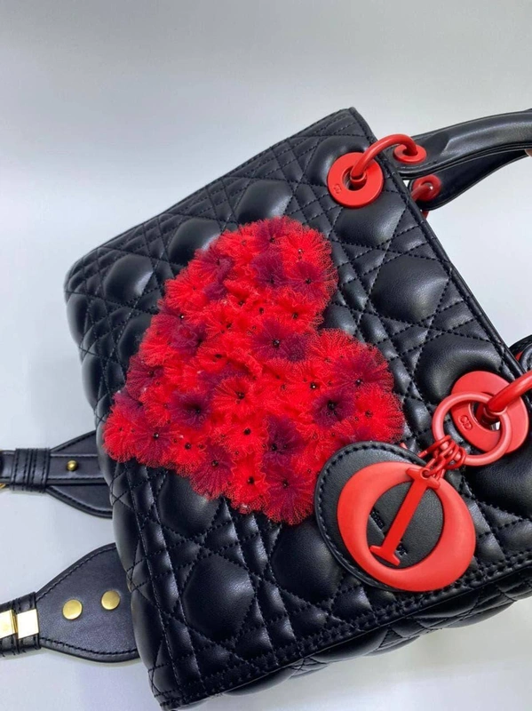 Женская кожаная сумка Lady Dior черная 24/20 коллекция 2021-2022 фото-7