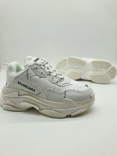 Кроссовки женские Balenciaga Triple S белые кожаные A54109 фото-2