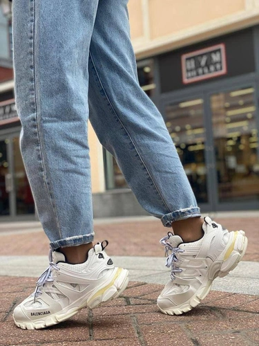 Женские кроссовки Balenciaga Track.2 белые коллекция 2021-2022 A69992 фото-2