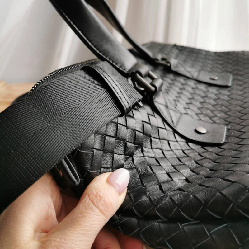 Мужской кожаный портфель Bottega Veneta черный 39/26 коллекция 2021-2022 фото-10