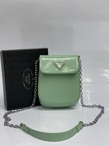 Клатч женский кожаный Prada бирюзовый 18/14 см