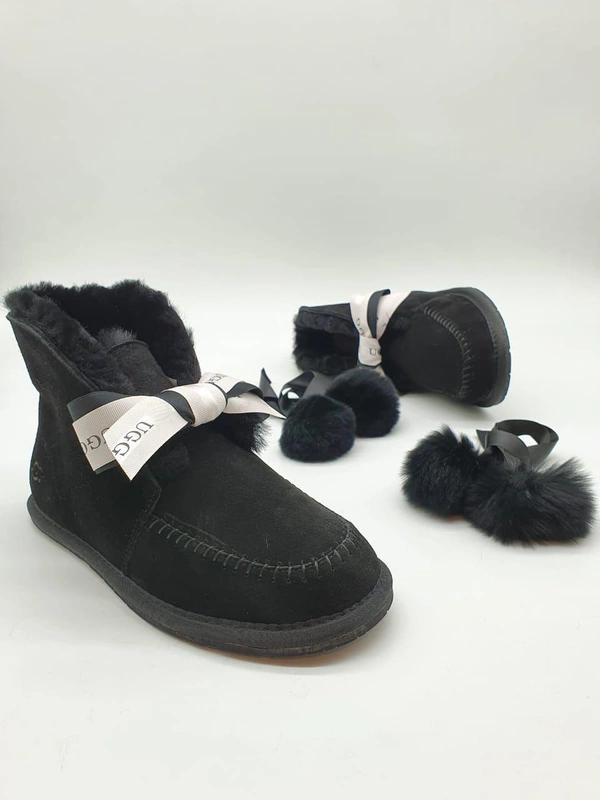 Угги женские UGG Webbing Hair Ball черные фото-4