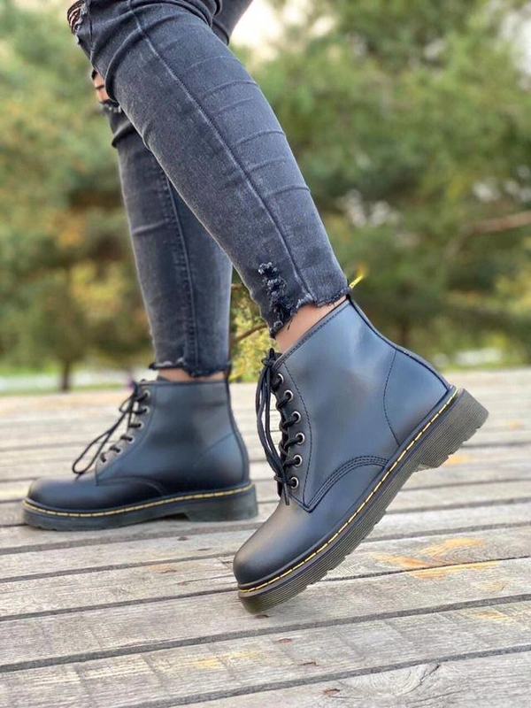 Ботинки женские Dr Martens черные A54682 фото-2